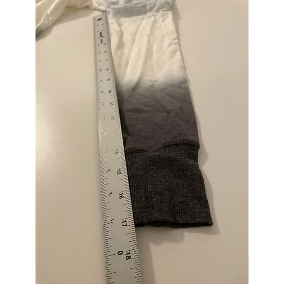 Knox Rose Ombre Long Sleeve Crew Neck Sweatshirt Blue/White/Grey XS Cozy Soft - Picture 10 of 11